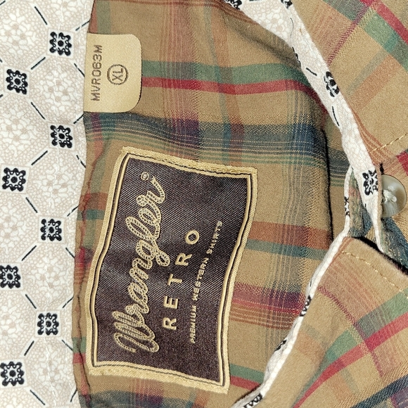Wrangler Retro | 100% Cotton Plaid Button Up Shirt | XL - Picture 10 of 11